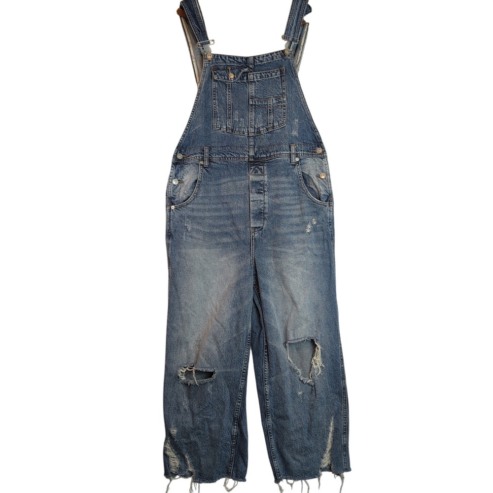 We The Free Sz 30 Baggy Boyfriend Distressed Denim Overalls Medium Wash Boho